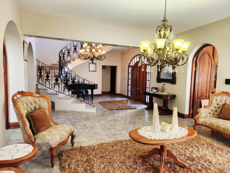 4 Bedroom Property for Sale in Wilkoppies North West